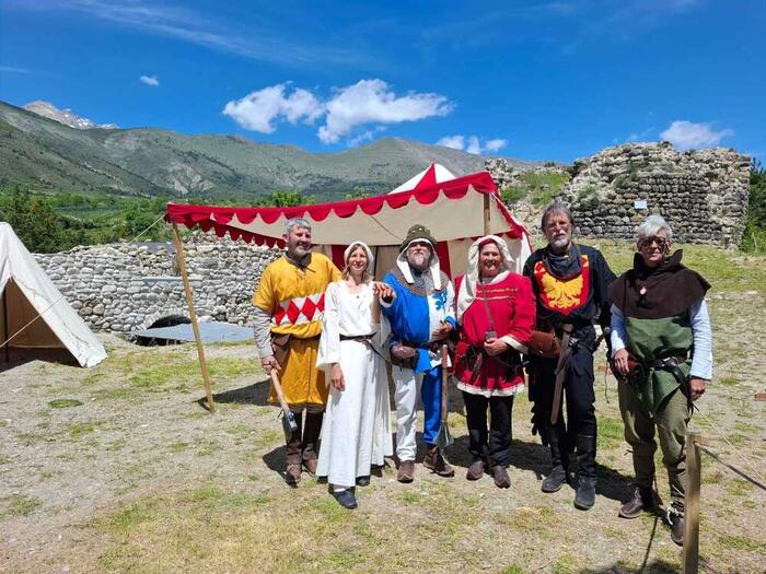 La Troupe Rochoise des Arts et Spectacles en Buëch Dévoluy - La Tras en BD