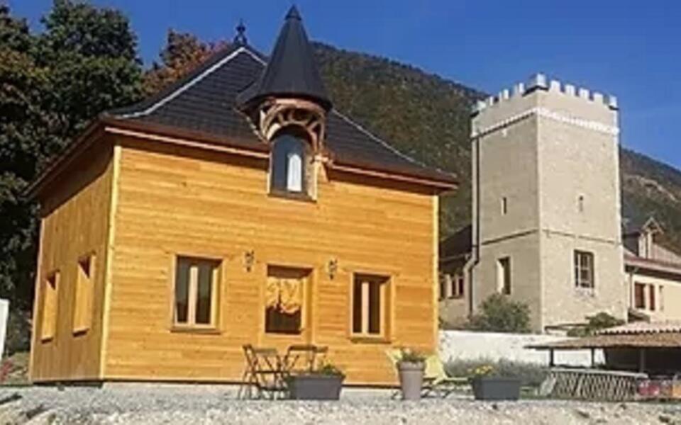 Gîte "le chalet" annexe du château