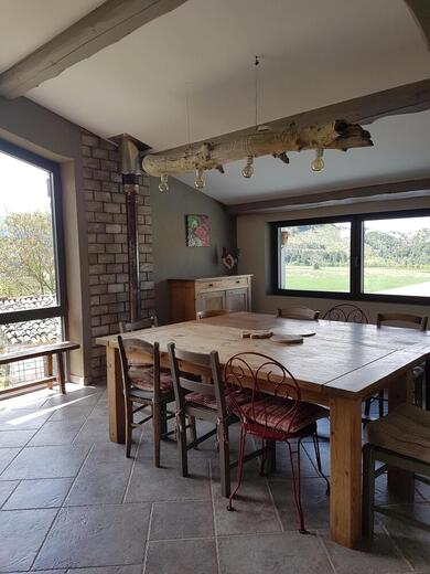 Salle à manger du gite Le Grand R à Savournon - Photo 3