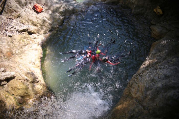 Bureau des guides - Canyoning avecEn Montagne - Lus la Croix Haute - Photo 6