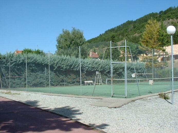 - Photo 1