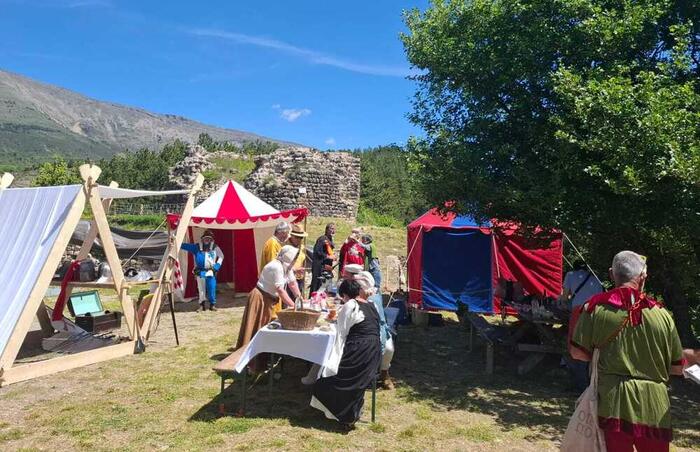 La Troupe Rochoise des Arts et Spectacles en Buëch Dévoluy - La Tras en BD_La Roche-des-Arnauds - Photo 4
