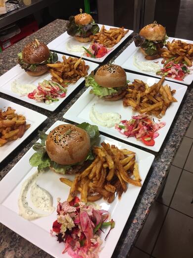 Burgers de la Tour - Photo 1