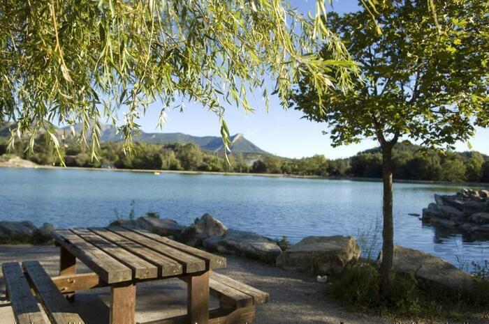 Plan d'eau des Iscles à Veynes - Photo 0