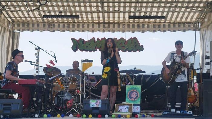 DéciBabel - Photo 4