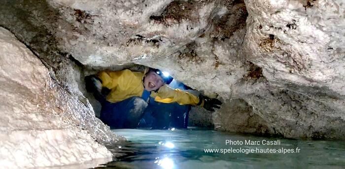 Spéléologie aventure dès 10 ans - Photo 1